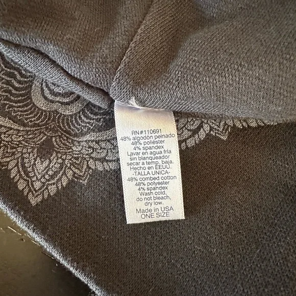 Thomas Hooper Mandala Foldover Beanie - Picture 2 of 4